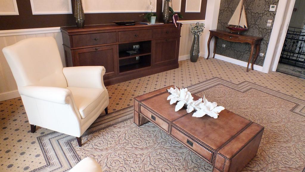 Thanhoffer Villa Шіофок Екстер'єр фото